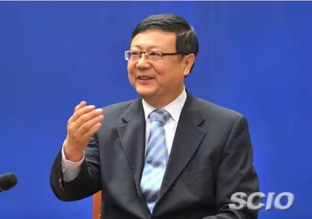6日，環(huán)境保護部部長陳吉寧主持召開媒體見面會，向記者介紹大氣污染防治相關(guān)問題，并回答了記者提問。